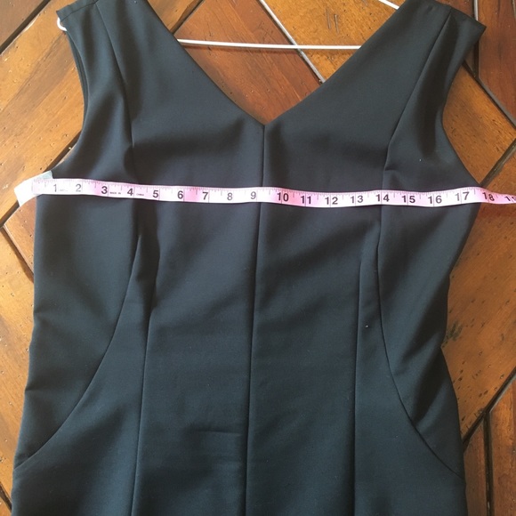 VIVIENNE TAM FITTED  LBD BODYCON DRESS. 10 - Picture 3 of 8